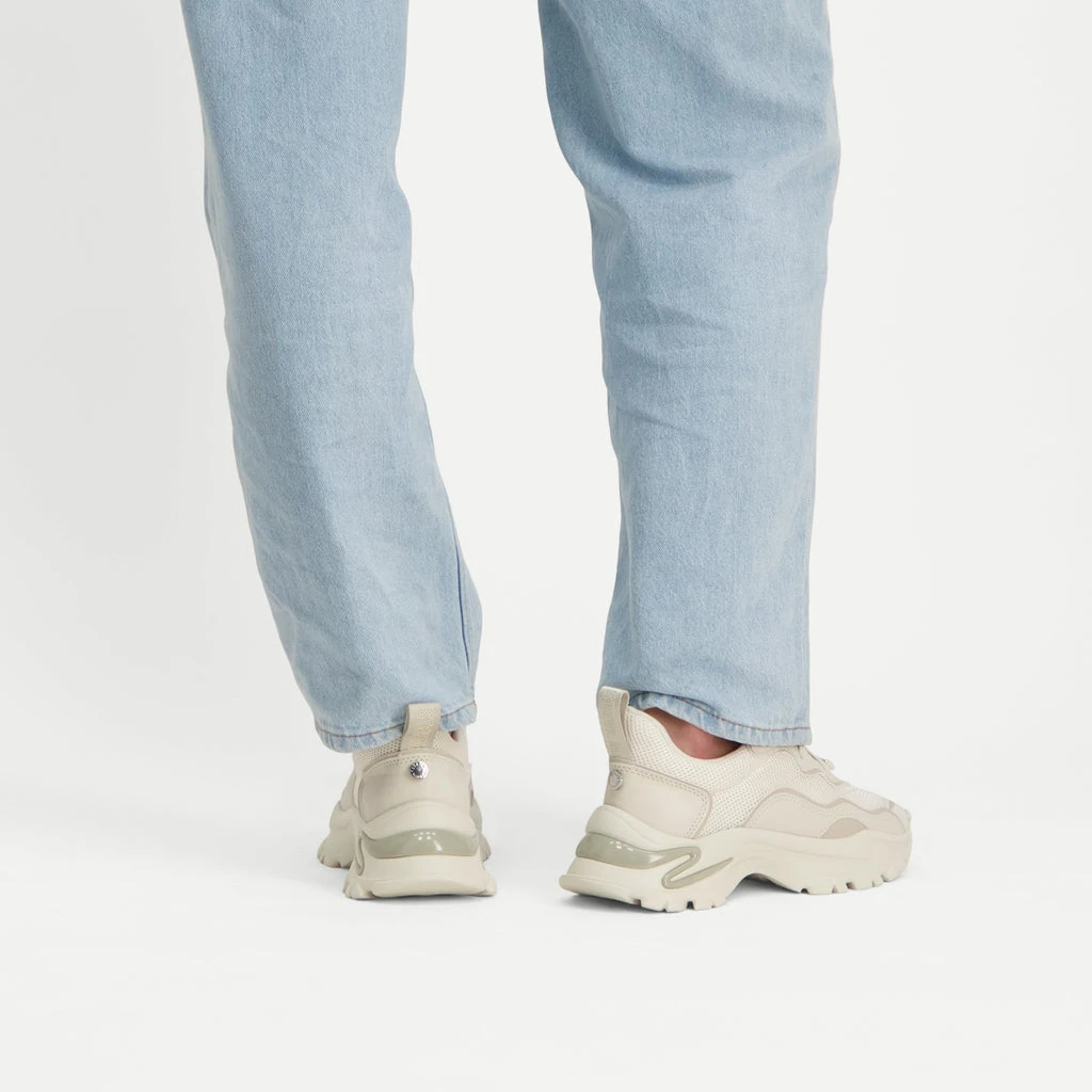 Steve Madden Manerva Sneaker LATTE 12 Steve Madden Manerva Sneaker LATTE – Image 10