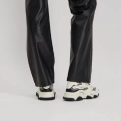 Steve Madden Possession-E Sneaker BLACK/BONE -Steve Madden Magasin SM11001910 04005 031 06 3e35baab 3ddb 497a 9fa9 e1544f438318