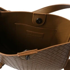 Barolo-W Crossbody Bag CAMEL -Steve Madden Magasin SM13000846 02002 CAM 06 1