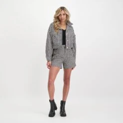 Arabella Short HOUNDSTOOTH -Steve Madden Magasin SMA11000137 04004 HOU 04