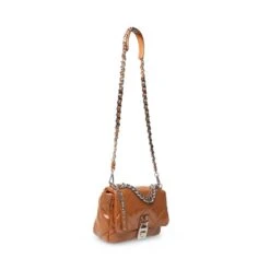 Bterra-P Crossbody Bag CAMEL PATENT -Steve Madden Magasin STEVEMADDEN INTL HANDBAGS BGAIA BGLOSS BTERRA P CAMELPATENT 1