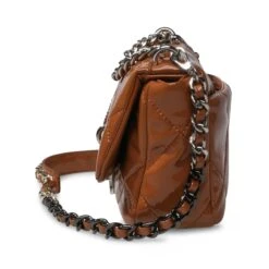 Bterra-P Crossbody Bag CAMEL PATENT -Steve Madden Magasin STEVEMADDEN INTL HANDBAGS BGAIA BGLOSS BTERRA P CAMELPATENT 4